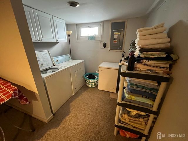 7 Sparta Court, Old Bridge, NJ 08879