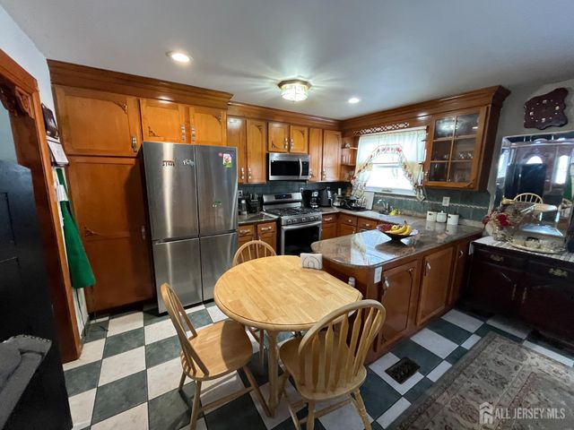 7 Sparta Court, Old Bridge, NJ 08879