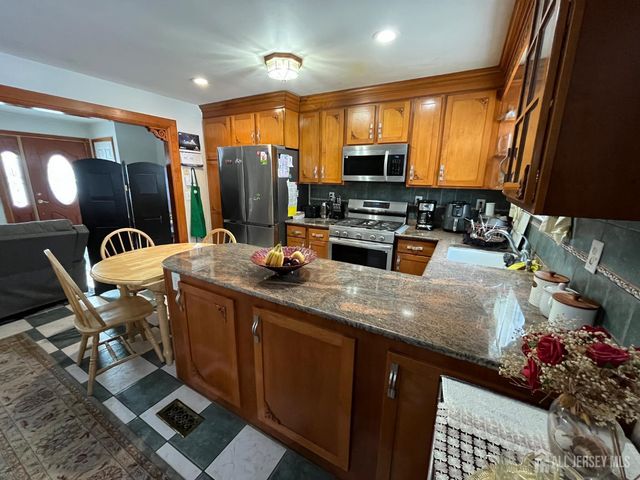 7 Sparta Court, Old Bridge, NJ 08879