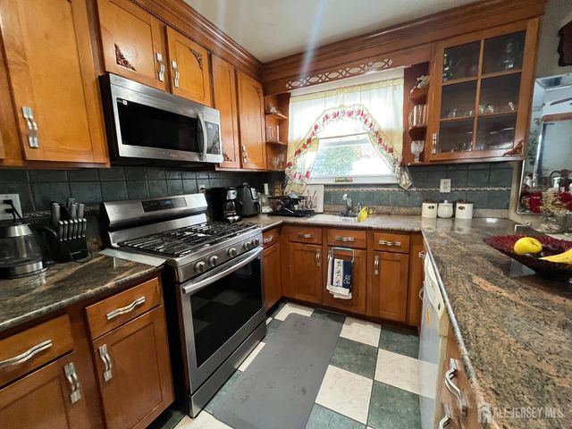 7 Sparta Court, Old Bridge, NJ 08879