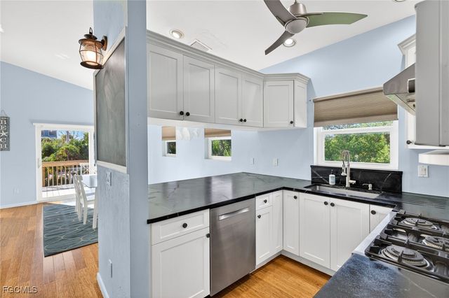 495 E Lake RD, Sanibel, FL 33957