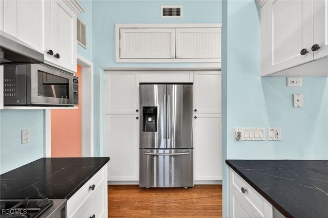 495 E Lake RD, Sanibel, FL 33957