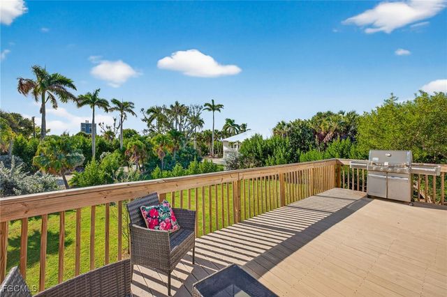 495 E Lake RD, Sanibel, FL 33957