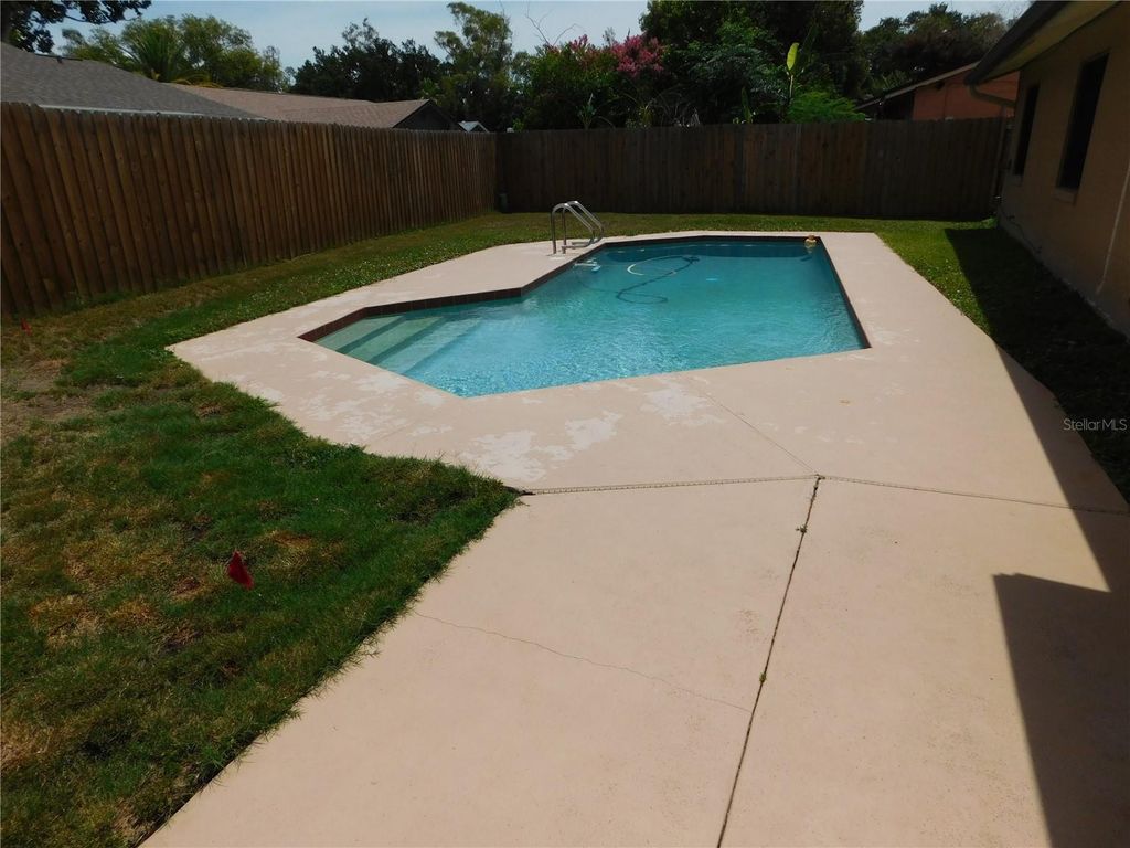 Image 10 of property listing at 2311 TOWERBRIDGE STREET, Orlando, FL 32837