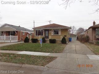 5312 Syracuse Street, Dearborn Heights, MI 48125