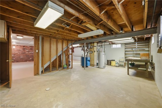 3898 New Road, Austintown, OH 44515