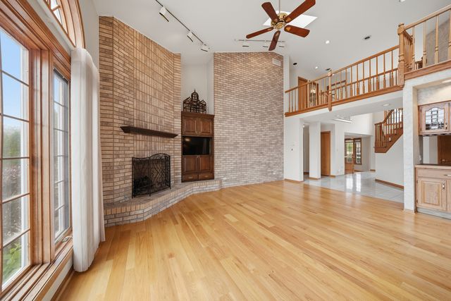 1522 Coventry Lane, Munster, IN 46321