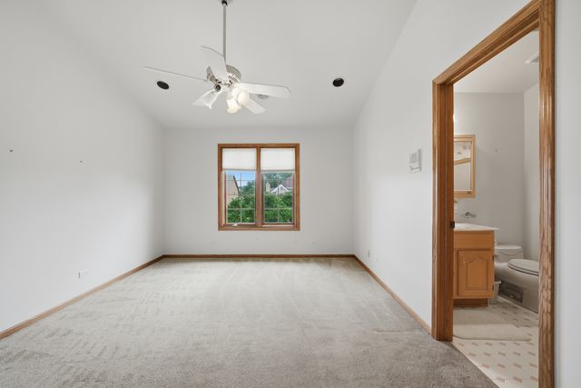 1522 Coventry Lane, Munster, IN 46321