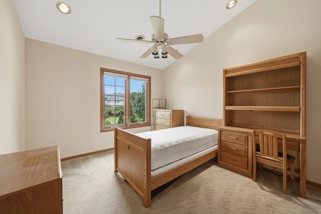 1522 Coventry Lane, Munster, IN 46321