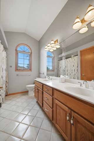 1522 Coventry Lane, Munster, IN 46321