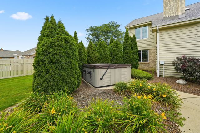 1522 Coventry Lane, Munster, IN 46321
