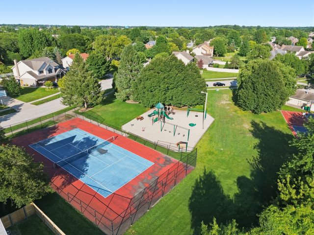 1522 Coventry Lane, Munster, IN 46321