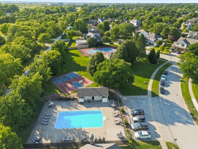1522 Coventry Lane, Munster, IN 46321