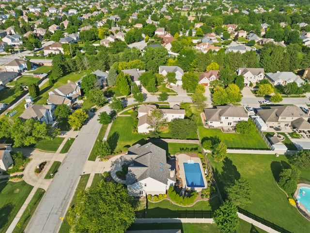 1522 Coventry Lane, Munster, IN 46321