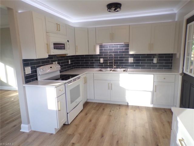 2105 Hardie Court, Greensboro, NC 27403