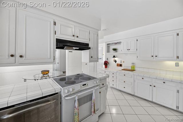 5551 Sugar Bush Lane, Flint, MI 48532