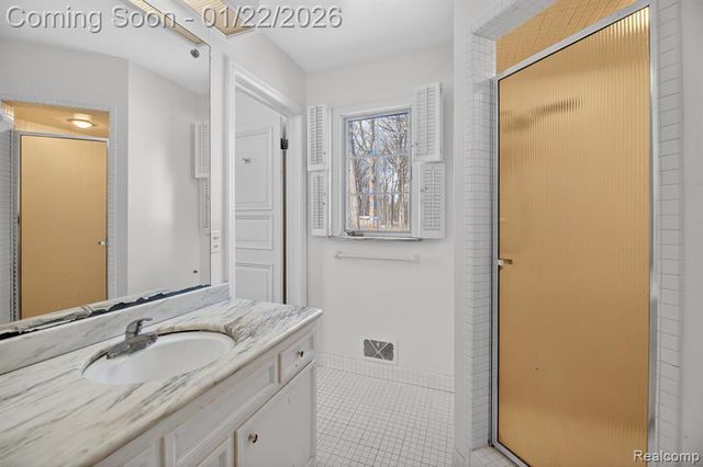 5551 Sugar Bush Lane, Flint, MI 48532