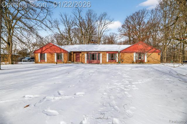 5551 Sugar Bush Lane, Flint, MI 48532