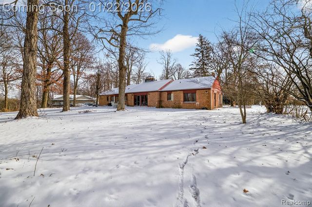 5551 Sugar Bush Lane, Flint, MI 48532