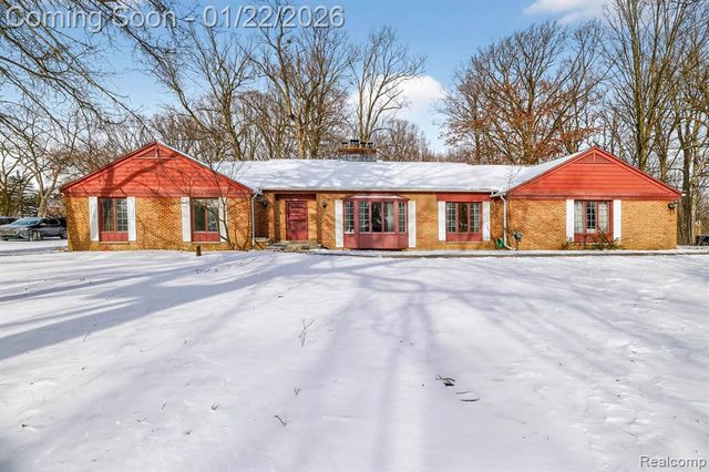 5551 Sugar Bush Lane, Flint, MI 48532