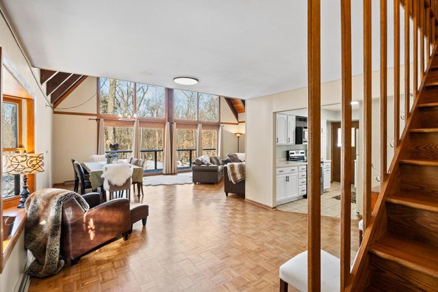 W5511 Cool Hill DRIVE, Elkhorn, WI 53121