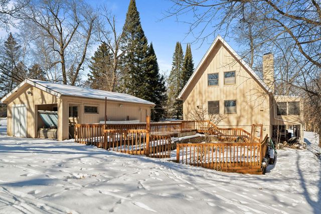 W5511 Cool Hill DRIVE, Elkhorn, WI 53121