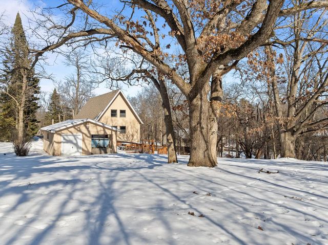 W5511 Cool Hill DRIVE, Elkhorn, WI 53121