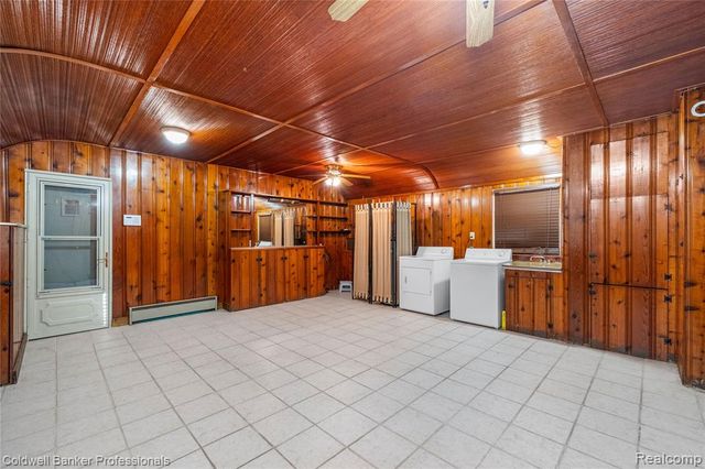 25100 Peekskill, Southfield, MI 48033