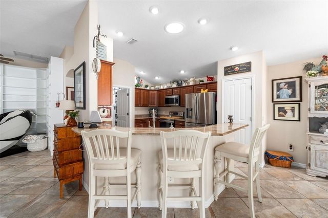 12160 NE 51ST CIRCLE, Oxford, FL 34484