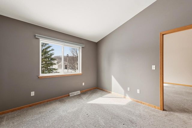 885 Cumberland LANE, Port Washington, WI 53074