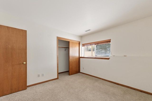 885 Cumberland LANE, Port Washington, WI 53074