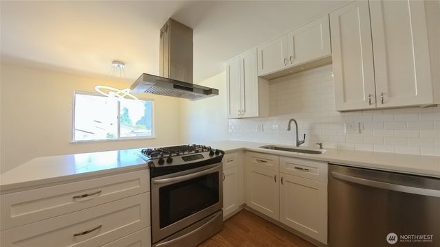30022 2nd Place SW, Federal Way, WA 98032