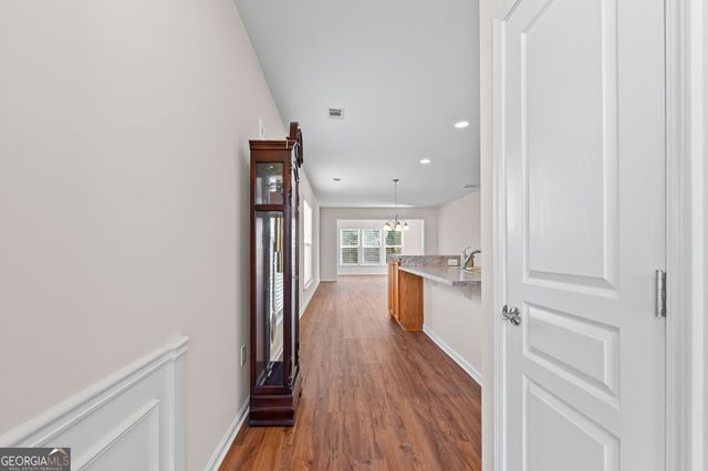 621 Larch Looper Drive, Griffin, GA 30223