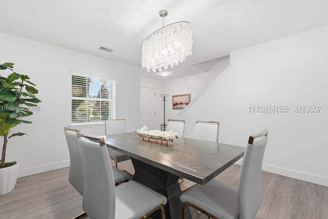 7 Lakeside Dr, Bluffton, SC 29910