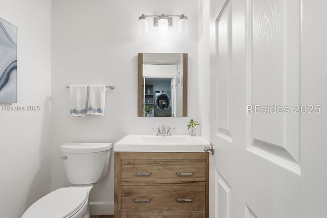 7 Lakeside Dr, Bluffton, SC 29910