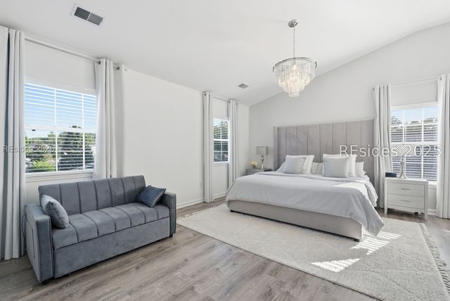 7 Lakeside Dr, Bluffton, SC 29910