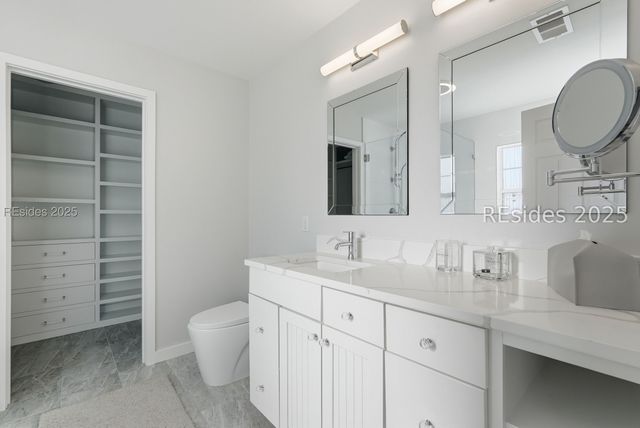 7 Lakeside Dr, Bluffton, SC 29910