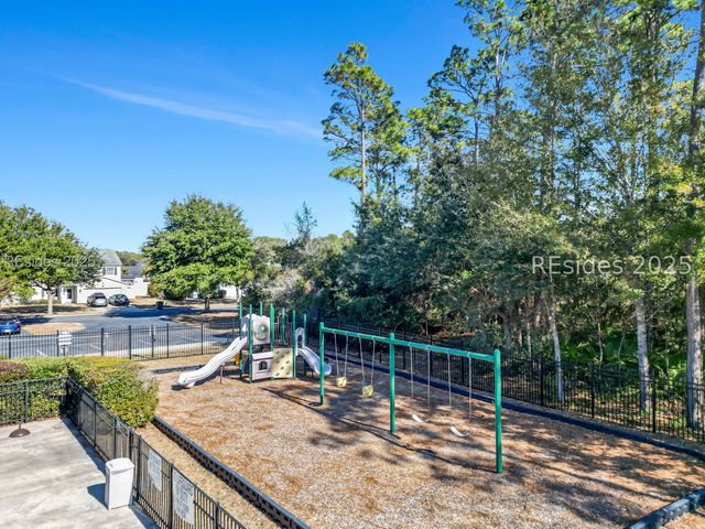 7 Lakeside Dr, Bluffton, SC 29910