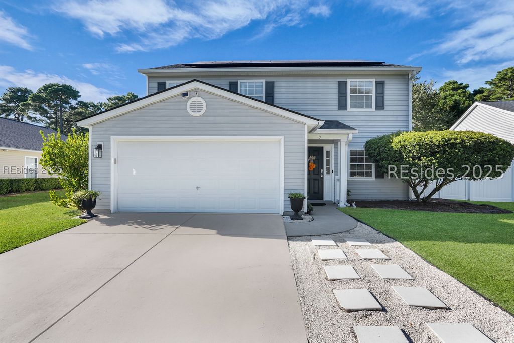 7 Lakeside Dr, Bluffton, SC 29910