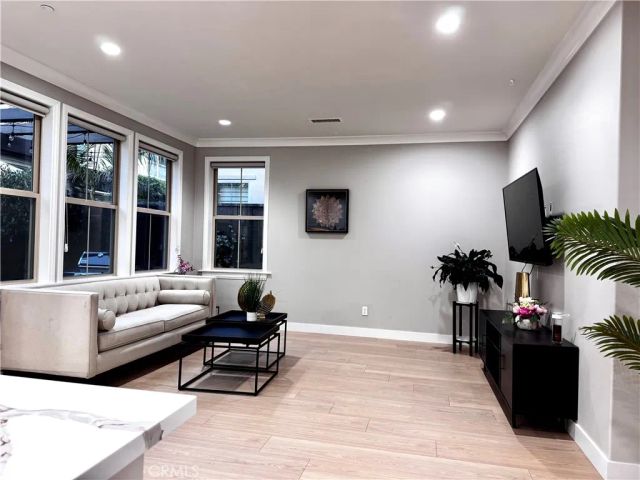 31 Shellbark, Irvine, CA 92618