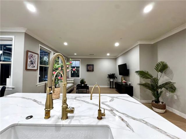 31 Shellbark, Irvine, CA 92618