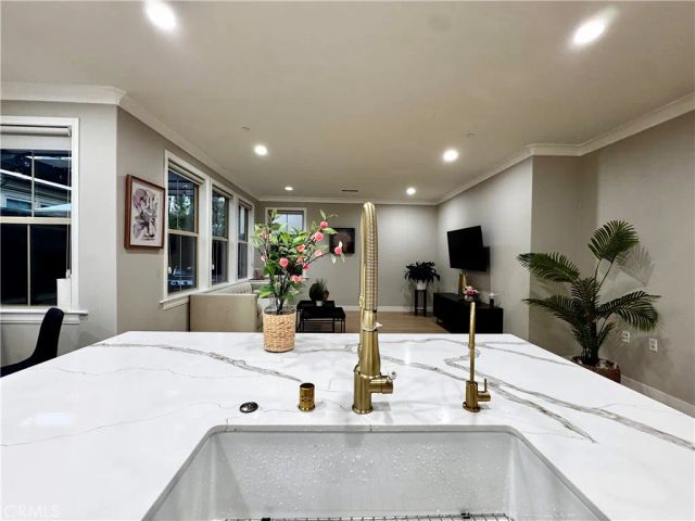 31 Shellbark, Irvine, CA 92618