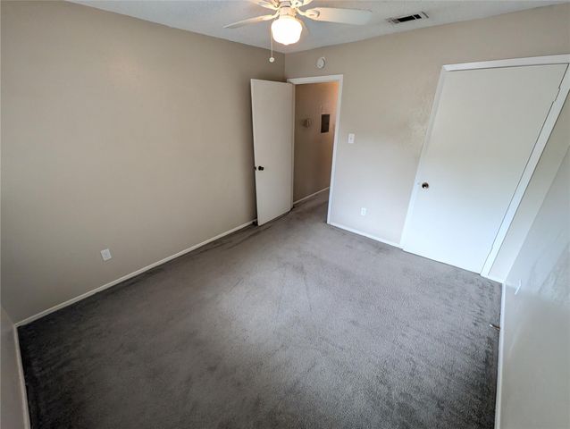 6908 Circle S RD D, Austin, TX 78745
