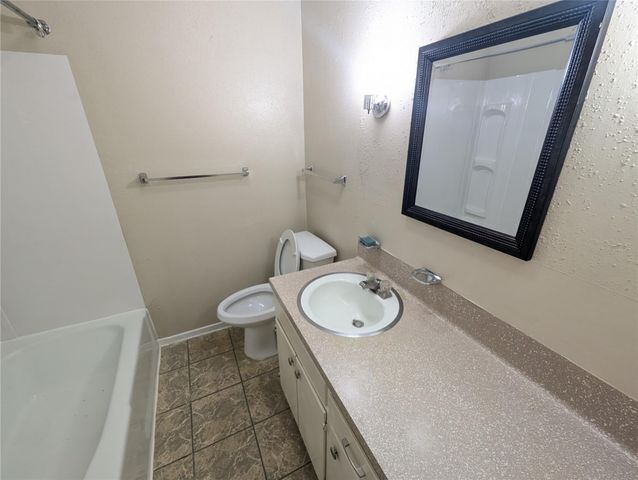 6908 Circle S RD D, Austin, TX 78745