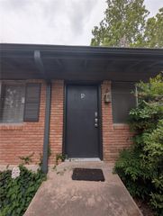 6908 Circle S RD D, Austin, TX 78745