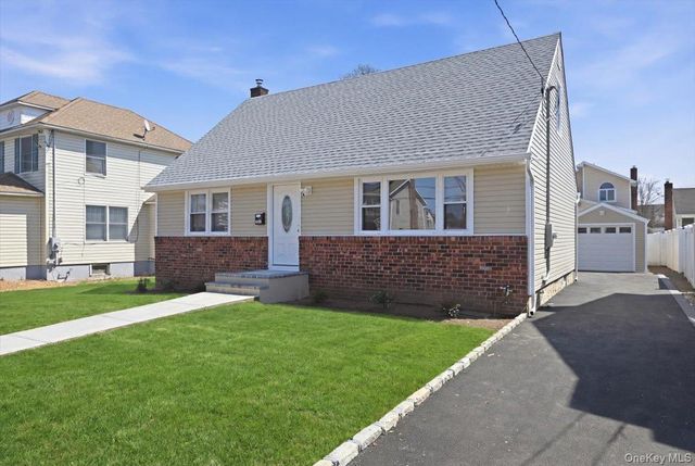 2726 Orchard Street, North Bellmore, NY 11710