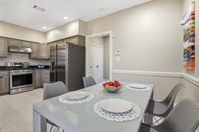 344 Harvard Street, Houston, TX 77007