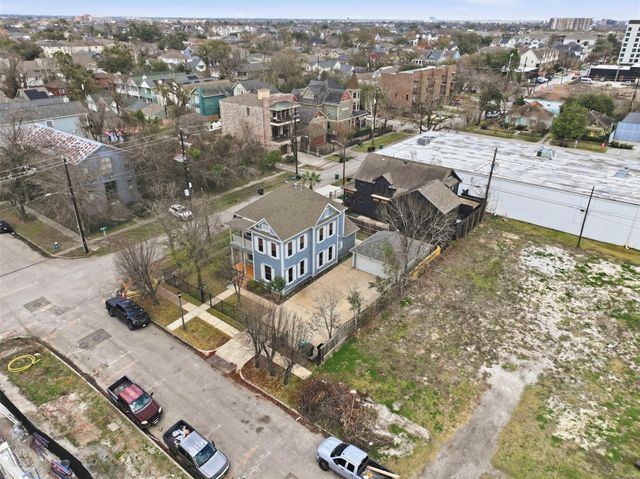 344 Harvard Street, Houston, TX 77007