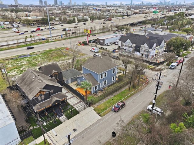 344 Harvard Street, Houston, TX 77007