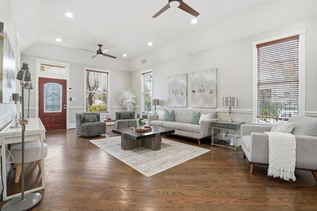 344 Harvard Street, Houston, TX 77007